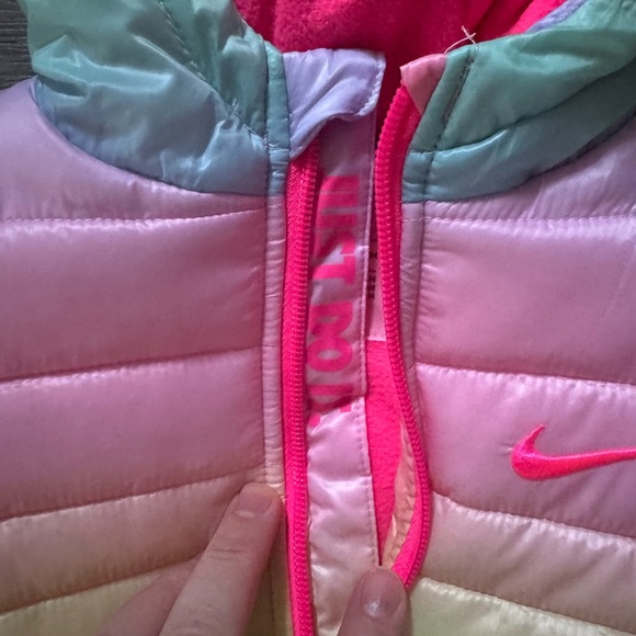 Nike Rainbow Puffer Jacket - Picture 4 of 7